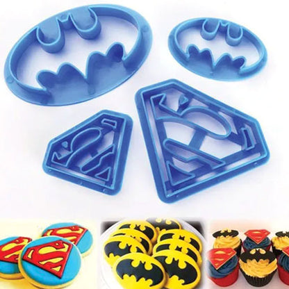 Batman & Superman Cutter Set 4pcs
