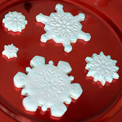 Christmas Snowflake Plastic Cutters 5pcs