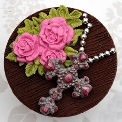 Katy Sue Beaded Cross Silicone Mould