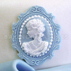 Katy Sue Oval Cameo & Frame 2 Silicone Mould