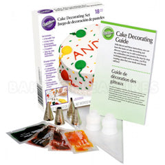 Wilton 18 Piece Cake Decorating Set