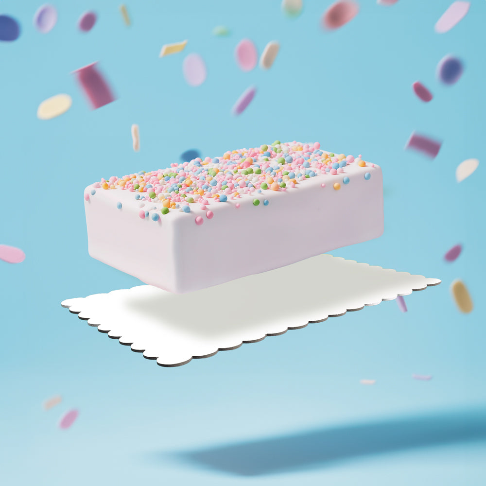 Rectangle Dual-Colour Scalloped Cake Board - Black & White 14 x 10 inch