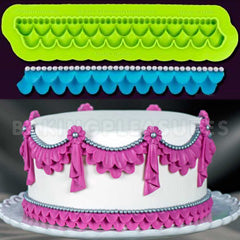 Marvelous Molds Ruffle Border Mould