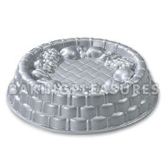 Nordic Ware Fancy Marianne Pan